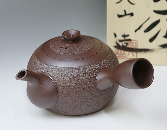 Banko teapots by Jitsuzan II