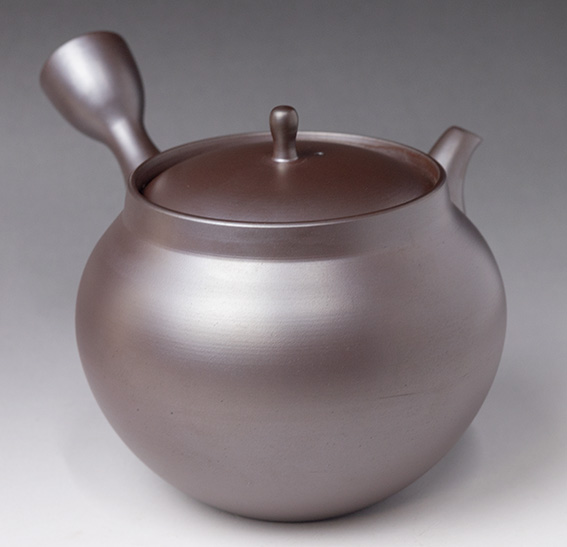 Banko teapots by Otsuki Shun