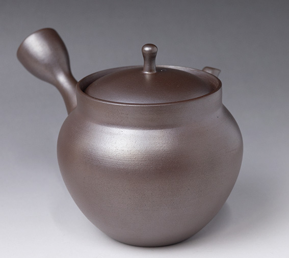 Banko teapots by Otsuki Shun