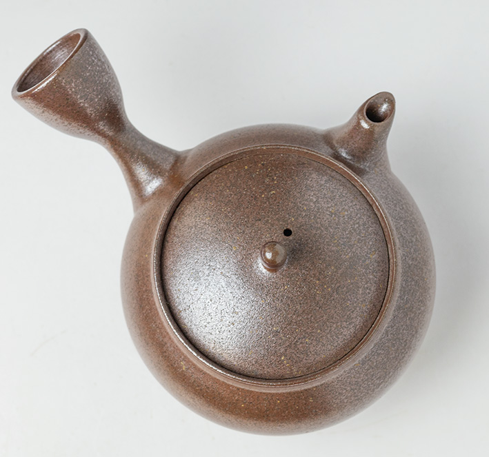 Banko teapot by Otsuki Shun - top view