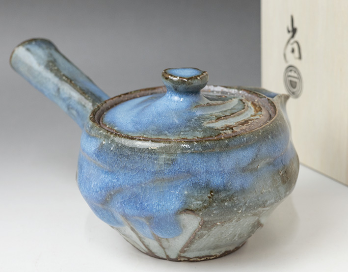Aohagi teapot by Noutomi Naoko