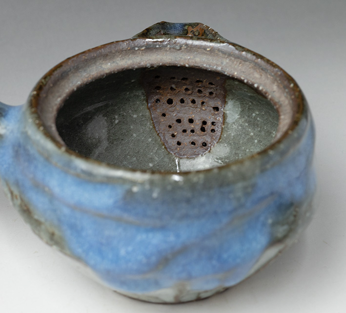 Aohagi teapot by Noutomi Naoko