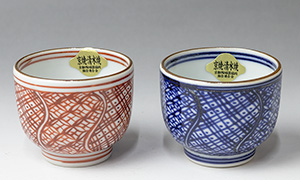 Kyoyaki handpainted Shonzui Guinomi from Shihou kiln