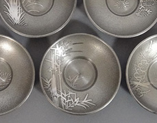 Osaka Tin saucers