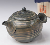 Tokoname Mayake teapot by Konishi Yohei