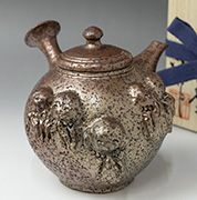 Tokoname Mayake teapot by Konishi Yohei