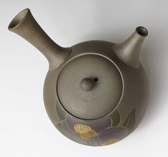 Yakishime Camellia teapot by Seiho -top view