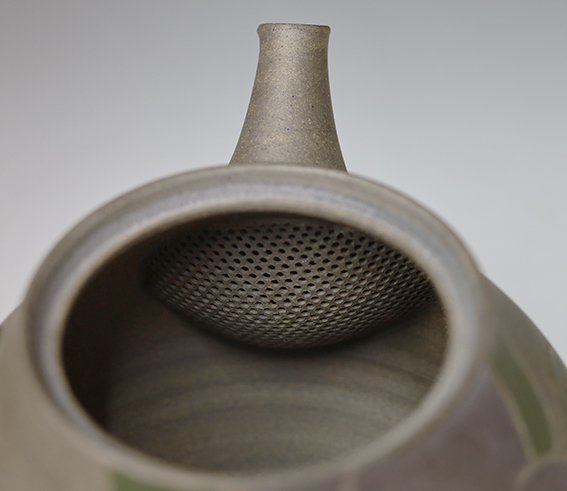 Yakishime Camellia teapot by Seiho -inside view