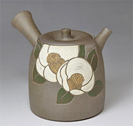 Yakishime White Camellia teapot by Seiho 295 ml