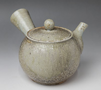 Tokoname Mayake teapot by Sekisui