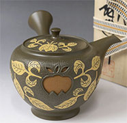 Japanese pottery - Tokonameyaki teapot by Shunen II