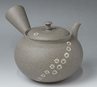 Impressed Flower teapot by Teruyuki 335 ml
