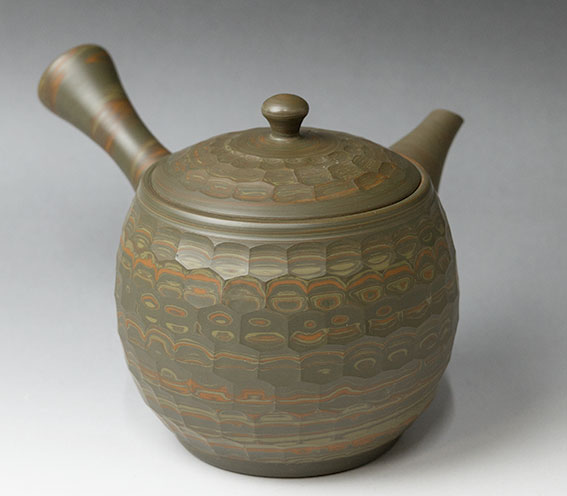 Tokoname teapot by Yusen